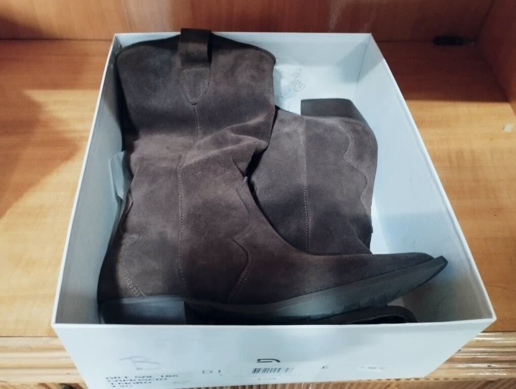 Abbigliamento E Calzature — foto 7