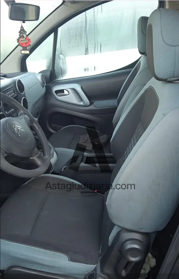 Automezzi Commerciali